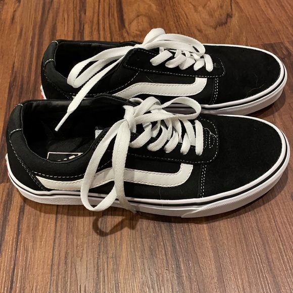Women’s Vans Sneakers - Picture 2 of 7